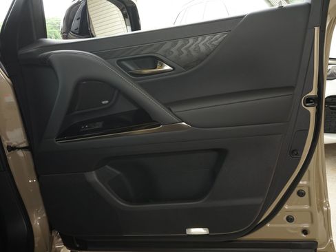 Used 2026 Lexus LX 700h Overtrail AWD/4WD image 28