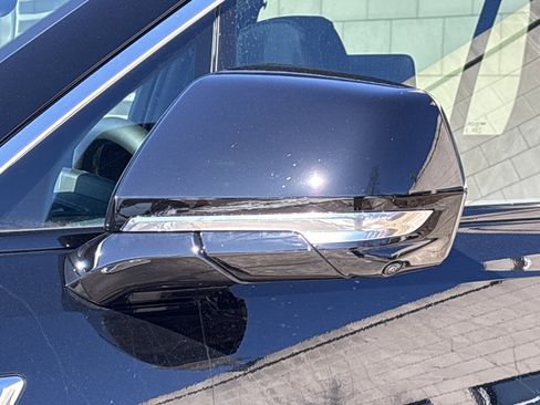 New 2025 Cadillac Escalade IQ Luxury 2 w/ LPO, Premium Carpet Package image 18