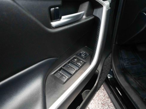 Used 2023 Toyota RAV4 XLE image 7