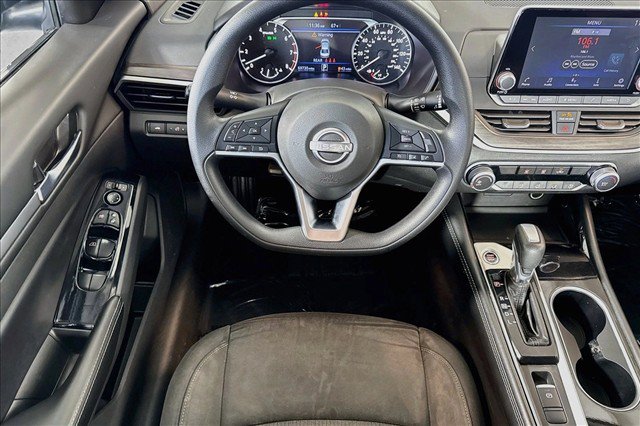 Used 2023 Nissan Altima 2.5 SV AWD/4WD image 20