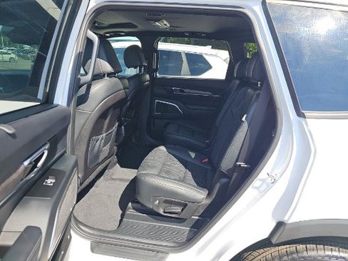 Used 2024 Kia Telluride EX X-Line AWD/4WD image 4