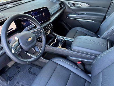 Certified 2026 Chevrolet Traverse LT w/ Driver Confidence Package FWD image 10