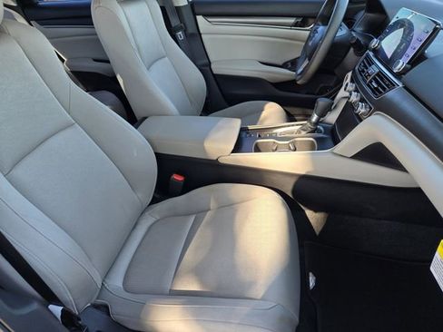 Used 2021 Honda Accord LX image 14