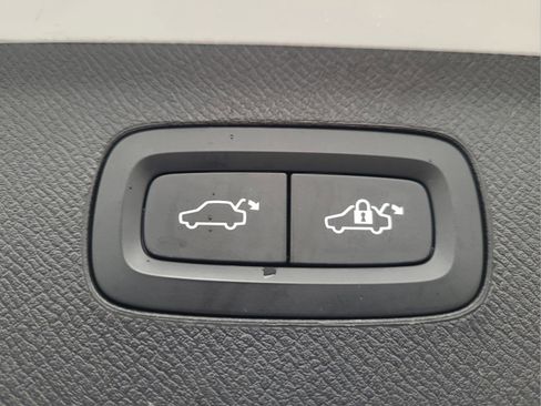 Used 2019 Volvo XC90 T6 R-Design w/ Advanced Package image 25