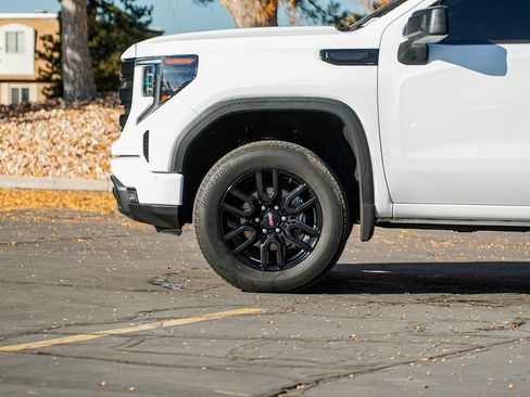 Used 2022 GMC Sierra 1500 Elevation image 8