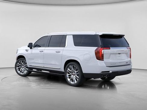 New 2026 GMC Yukon XL Denali w/ Denali Reserve Package AWD/4WD image 3