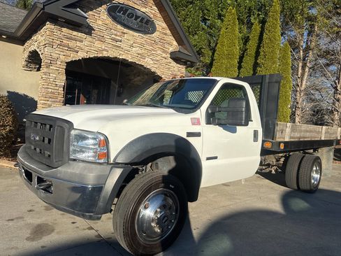 Used 2006 Ford F450 XL image 2