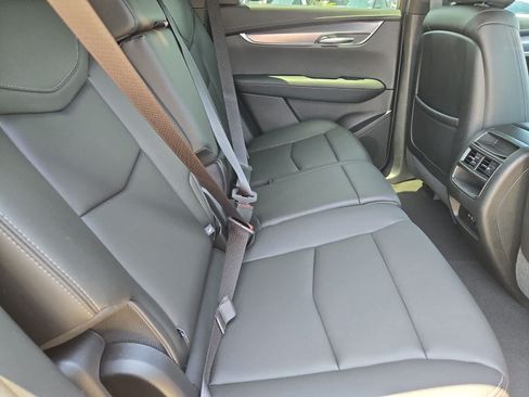 Used 2024 Cadillac XT5 Luxury FWD image 18