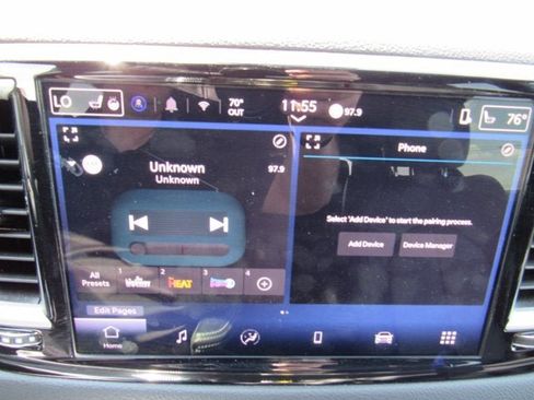 Used 2025 Chrysler Pacifica Select FWD image 17