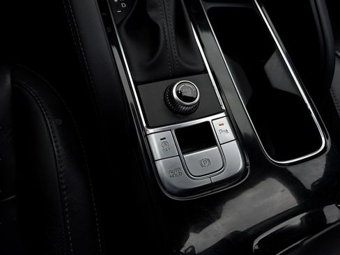 Used 2024 Kia Telluride EX image 14