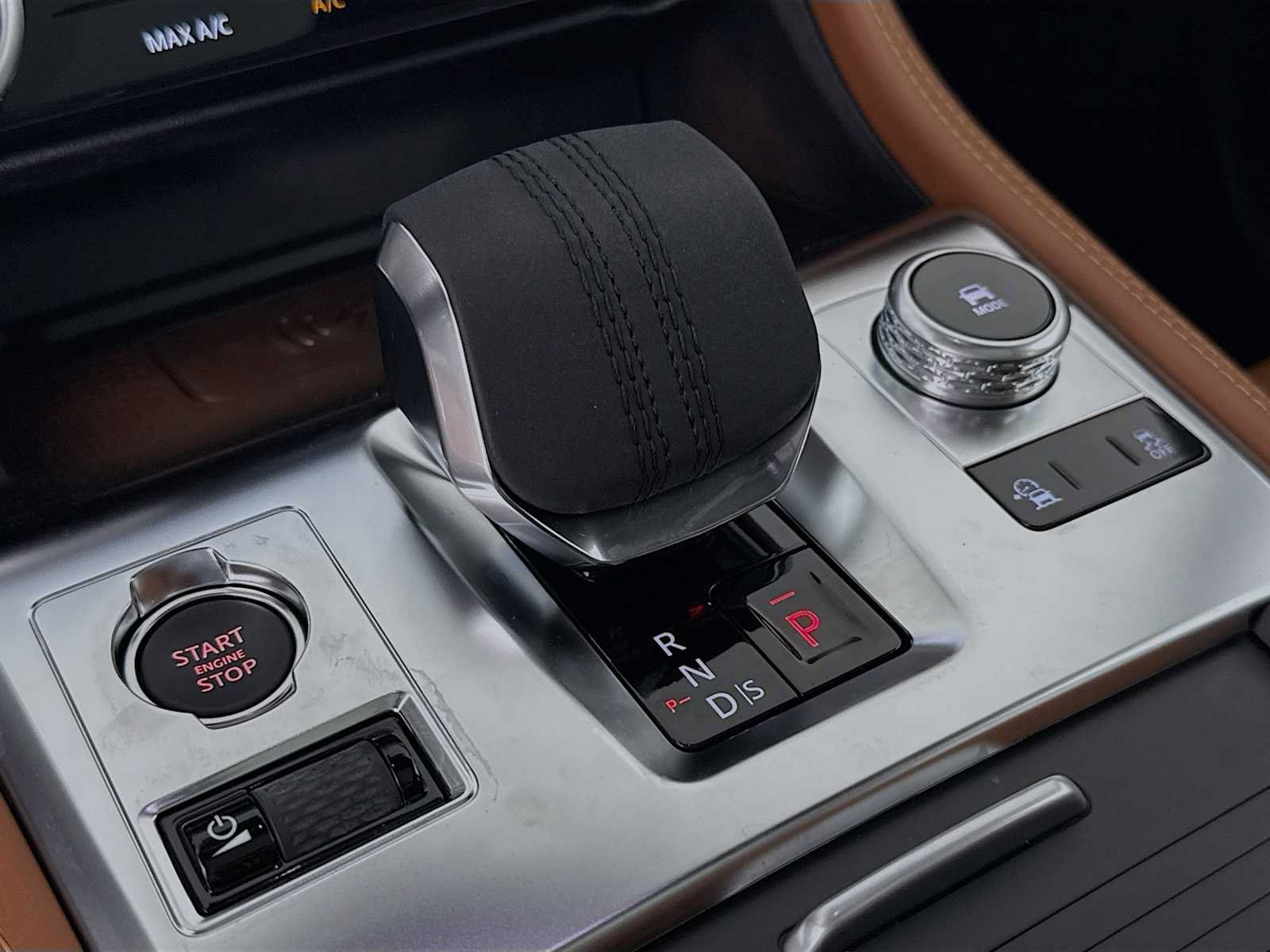 New 2025 Jaguar F-PACE R-Dynamic S AWD/4WD image 18