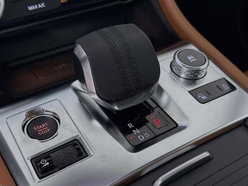 New 2025 Jaguar F-PACE R-Dynamic S image 18