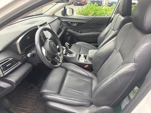 Used 2024 Subaru Outback Limited AWD/4WD image 3