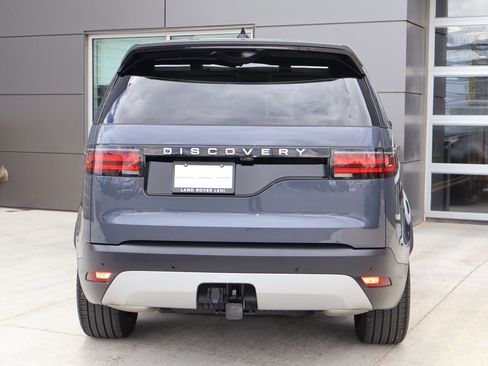 Certified 2025 Land Rover Discovery S AWD/4WD image 9