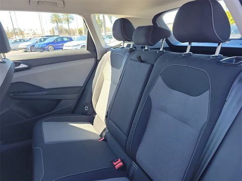 Used 2023 Volkswagen Taos S image 9