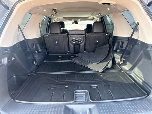 Used 2024 Honda Pilot Touring image 31