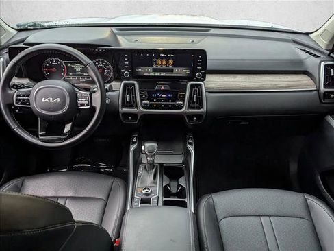 Used 2022 Kia Sorento X-Line EX image 17