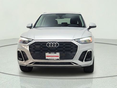 Used 2023 Audi Q5 2.0T Premium Plus w/ Premium Plus Package AWD/4WD image 2