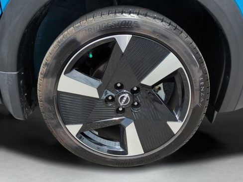 Used 2025 Nissan Kicks SR FWD image 25