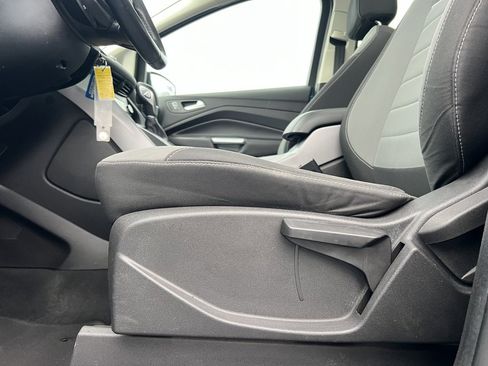 Used 2013 Ford C-MAX SE image 16