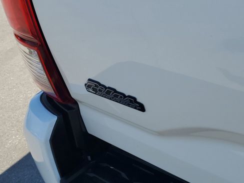 Certified 2022 Toyota Tacoma SR w/ SR Convenience Package image 7