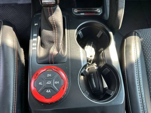 Used 2025 Ford Bronco Raptor AWD/4WD image 35