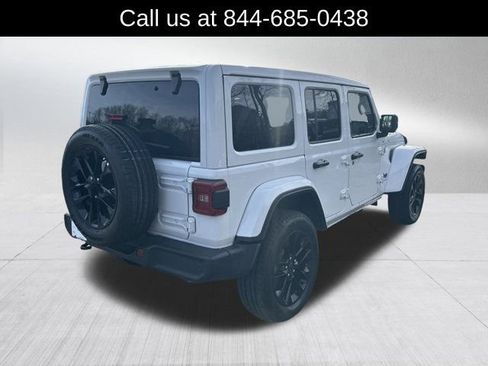 Certified 2025 Jeep Wrangler Unlimited Sahara w/ Safety Group image 5