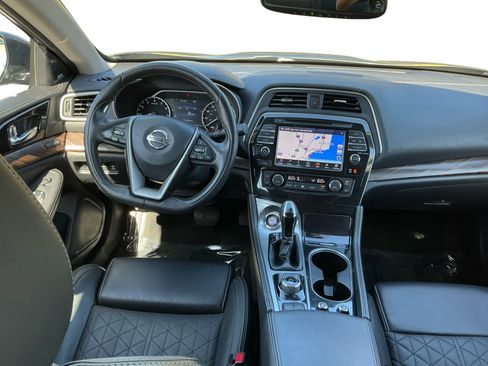 Used 2017 Nissan Maxima Platinum FWD image 14