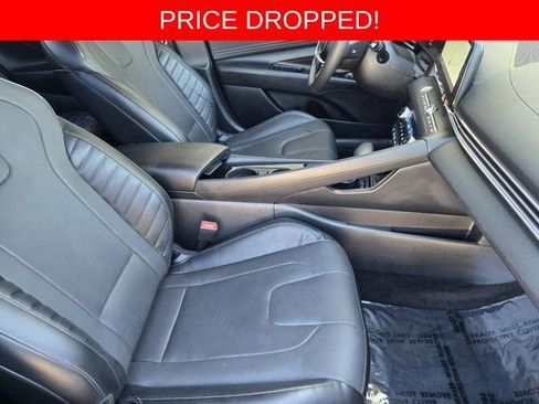 Used 2023 Hyundai Elantra Limited FWD image 13