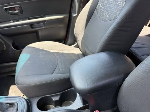 Used 2011 Kia Soul + FWD image 26