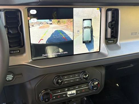 New 2025 Ford Bronco Outer Banks image 8