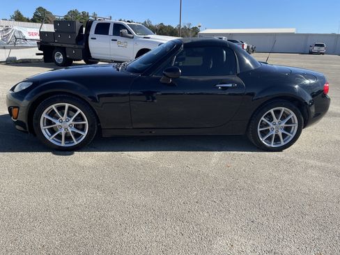 Used 2011 MAZDA MX-5 Miata Touring image 7