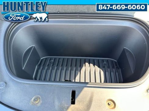 Used 2023 Tesla Model Y Performance AWD/4WD image 9