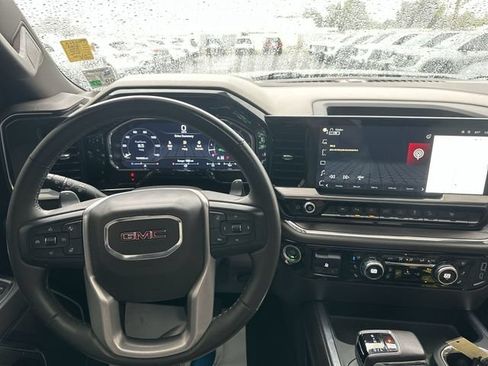 Used 2023 GMC Sierra 1500 SLT AWD/4WD image 12
