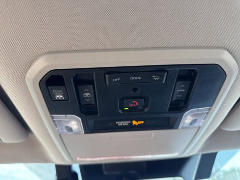 Used 2024 Toyota Tundra Limited image 27