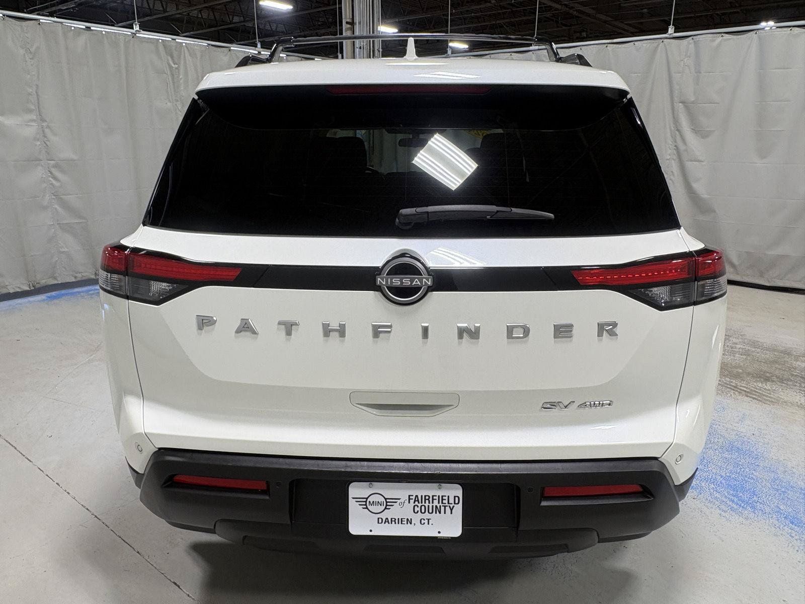 Used 2024 Nissan Pathfinder SV AWD/4WD image 18