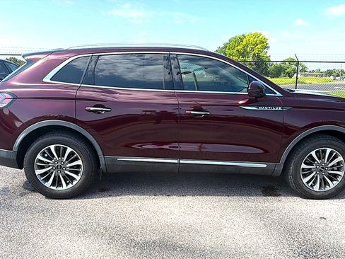 Used 2020 Lincoln Nautilus Reserve FWD image 5