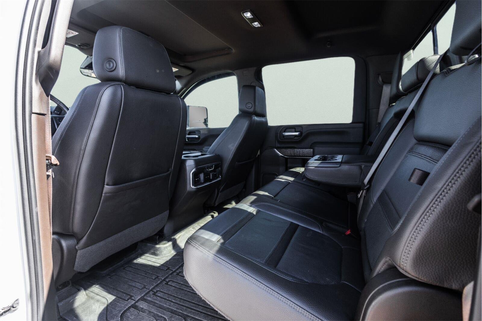 Used 2021 GMC Sierra 2500 Denali w/ Denali Ultimate Package AWD/4WD image 19