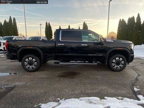 New 2026 GMC Sierra 3500 Denali w/ Denali Reserve Package image 7