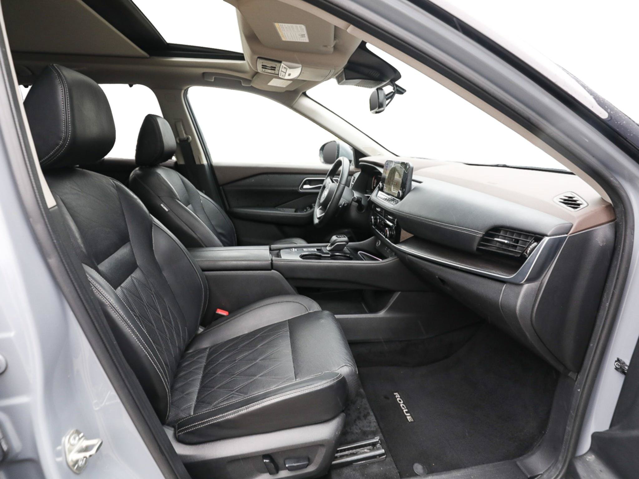 Used 2021 Nissan Rogue Platinum FWD image 22