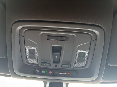 Used 2020 Chevrolet Silverado 1500 RST AWD/4WD image 21