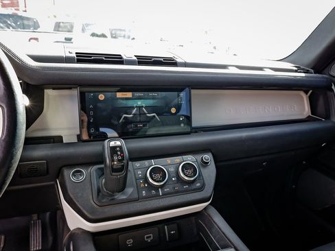 Used 2020 Land Rover Defender 110 S image 15