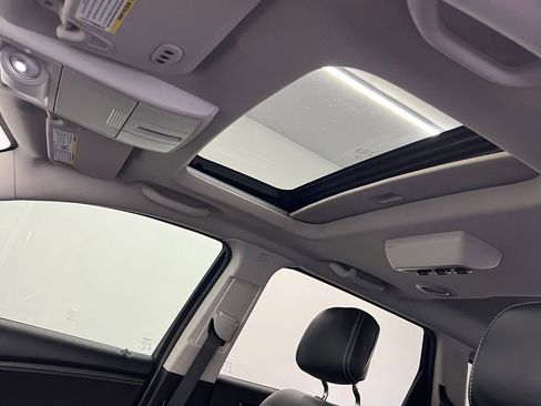 Used 2017 Dodge Journey Crossroad w/ Popular Equipment Group image 13