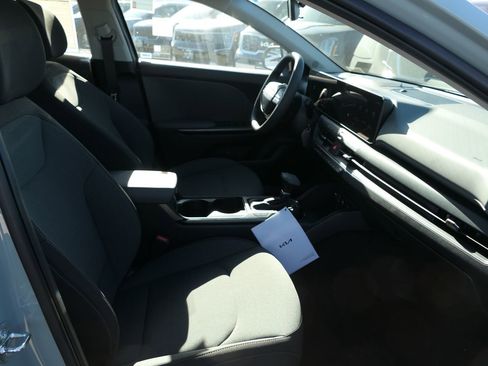 New 2026 Kia K4 LXS image 23