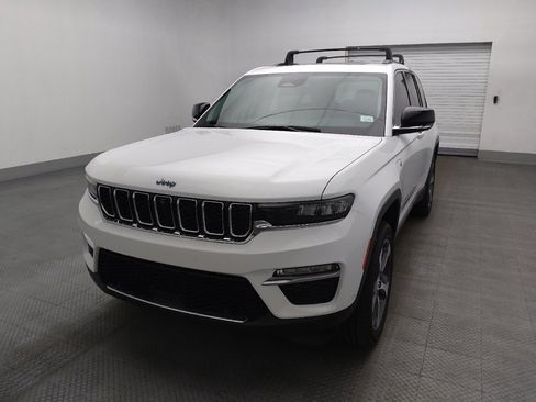 Used 2022 Jeep Grand Cherokee Limited 4xe w/ Luxury Tech Group II image 15