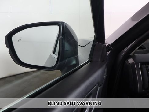 Used 2024 Nissan Pathfinder SL w/ SL Premium Package image 6