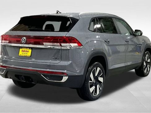 New 2025 Volkswagen Atlas Cross Sport SE image 16