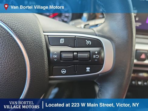 Used 2023 Kia K5 GT-Line image 13