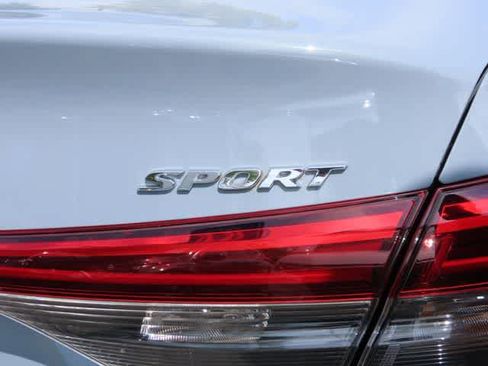 Certified 2024 Honda Civic Sport image 8