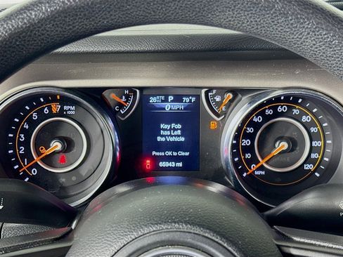 Used 2020 Jeep Gladiator Sport w/ Trailer Tow Package image 14